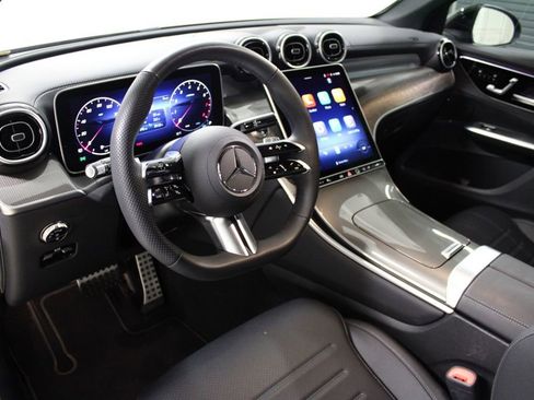 Certified 2026 Mercedes-Benz GLC 300 image 4