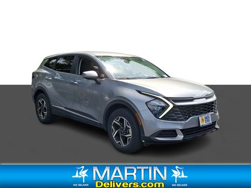 Used 2023 Kia Sportage LX AWD/4WD image 1