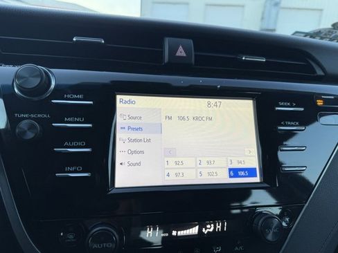 Certified 2018 Toyota Camry LE image 3