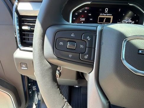 New 2026 GMC Sierra 2500 Denali w/ Denali Reserve Package AWD/4WD image 32