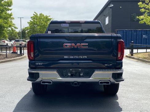 Used 2022 GMC Sierra 1500 SLT w/ SLT Premium Plus Package AWD/4WD image 17
