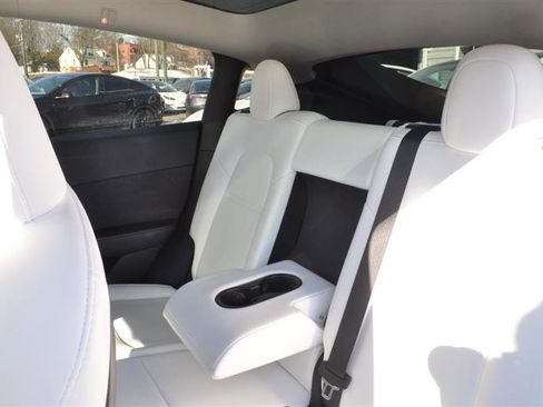 Used 2023 Tesla Model Y Long Range image 11