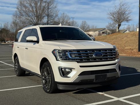 Used 2019 Ford Expedition Limited w/ Equipment Group 301A image 16