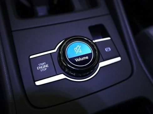 New 2026 Volkswagen Tiguan S image 21