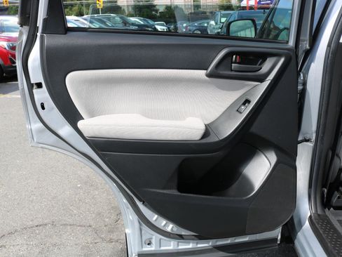 Used 2015 Subaru Forester 2.5i w/ Alloy Wheel Package image 30