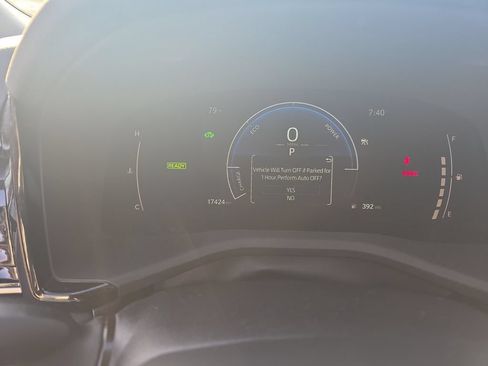 Used 2025 Toyota Camry Hybrid FWD image 14