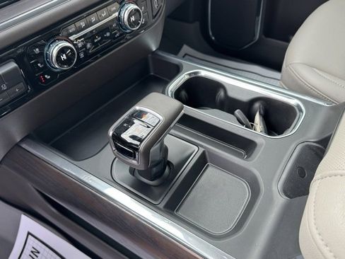 Used 2024 GMC Sierra 1500 SLT w/ SLT Premium Plus Package image 25