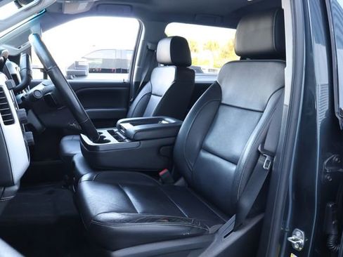 Used 2018 GMC Sierra 2500 SLE w/ SLE Preferred Package image 15