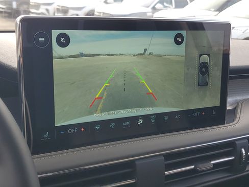 New 2026 Lincoln Corsair Premiere image 21