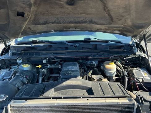 Used 2012 RAM 2500 SLT w/ Cold Weather Group image 25