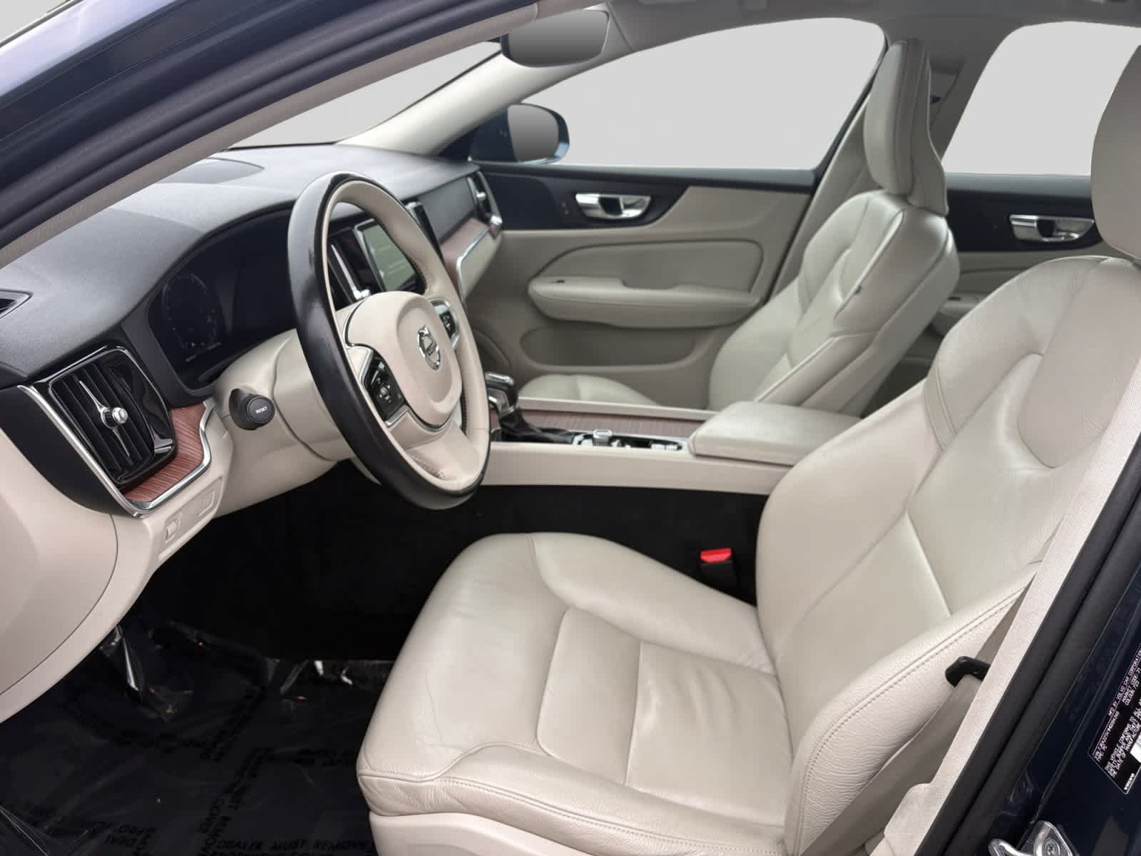 Used 2021 Volvo S60 T6 Momentum w/ Premium Package AWD/4WD image 10