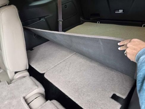 Used 2015 Ford Explorer XLT w/ Equipment Group 202B image 11