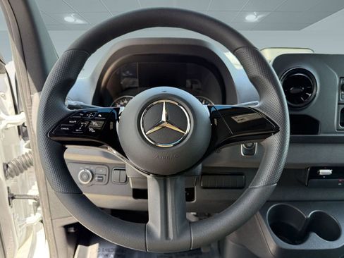 New 2025 Mercedes-Benz Sprinter 2500 image 14