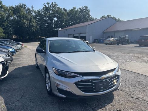 Used 2020 Chevrolet Malibu LS image 7