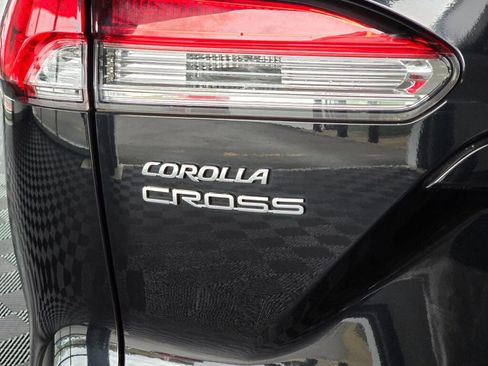 Used 2023 Toyota Corolla Cross L image 13