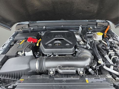 Used 2025 Jeep Wrangler Sahara w/ Safety Group image 72