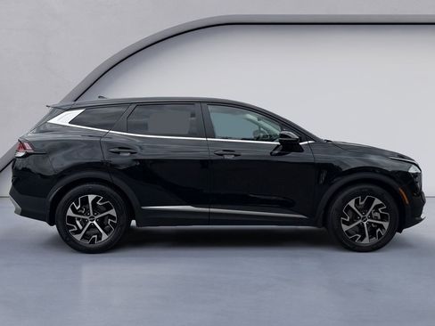 Used 2023 Kia Sportage EX FWD image 6