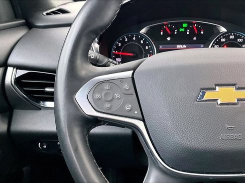 Used 2023 Chevrolet Traverse LT w/ LT Premium Package FWD image 24