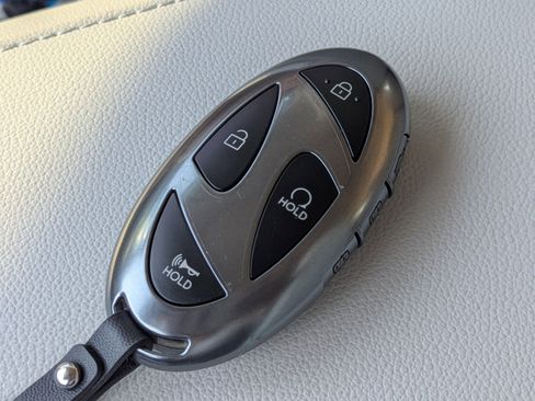 New 2026 Hyundai Tucson Limited image 35