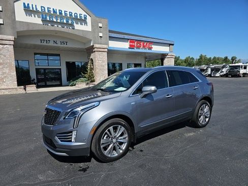Used 2022 Cadillac XT5 Premium Luxury image 2