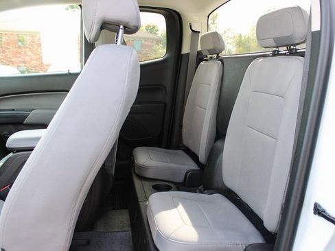 Used 2016 Chevrolet Colorado W/T w/ WT Convenience Package image 32