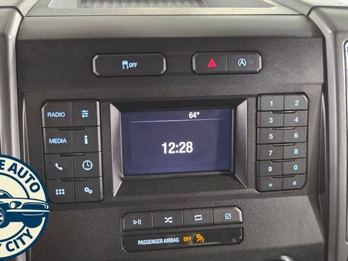 Used 2018 Ford F150 XLT AWD/4WD image 14