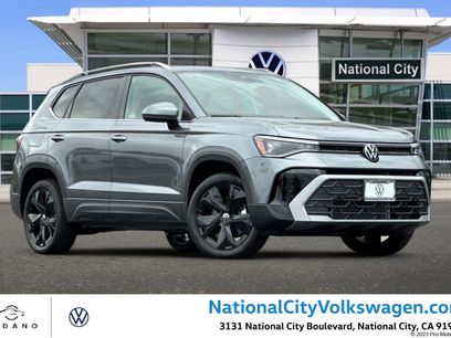 New 2025 Volkswagen Taos SE