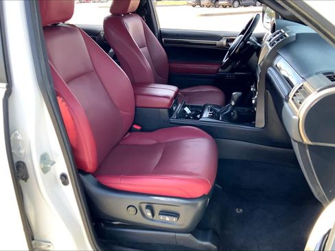 Used 2020 Lexus GX 460 Premium w/ Premium Package image 9