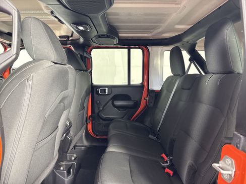 Used 2018 Jeep Wrangler Unlimited Sport AWD/4WD image 22