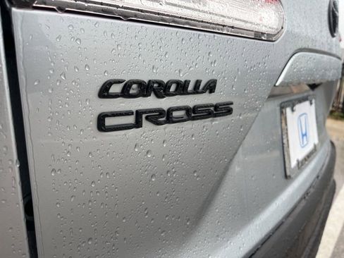Used 2023 Toyota Corolla Cross AWD Hybrid image 8