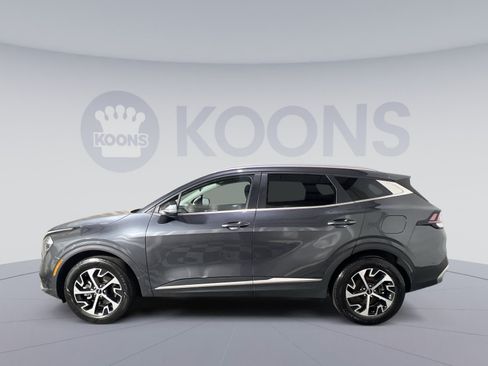 Used 2023 Kia Sportage EX AWD/4WD image 2