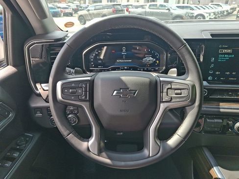 Used 2024 Chevrolet Silverado 1500 RST AWD/4WD image 19