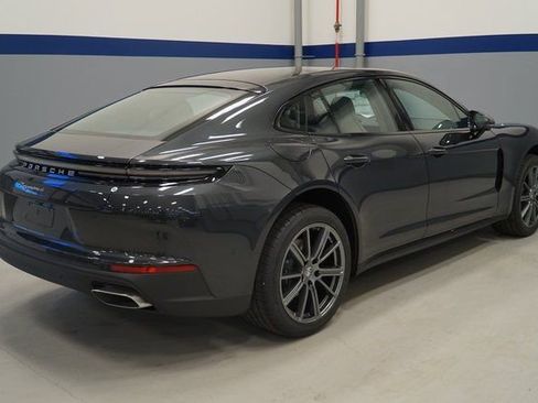 New 2026 Porsche Panamera 4 image 10