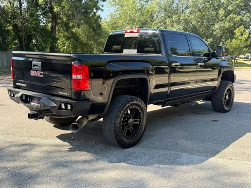 Used 2016 GMC Sierra 2500 Denali w/ Duramax Plus Package AWD/4WD image 5