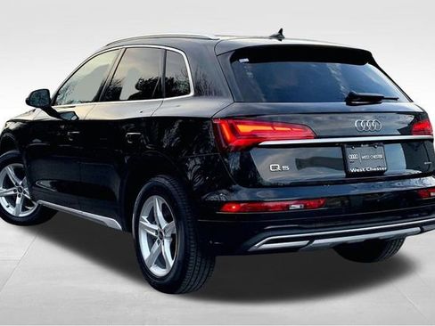 Used 2023 Audi Q5 2.0T Premium w/ Convenience Package image 11