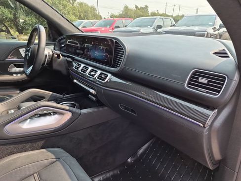 Used 2024 Mercedes-Benz GLS 63 AMG 4MATIC image 39