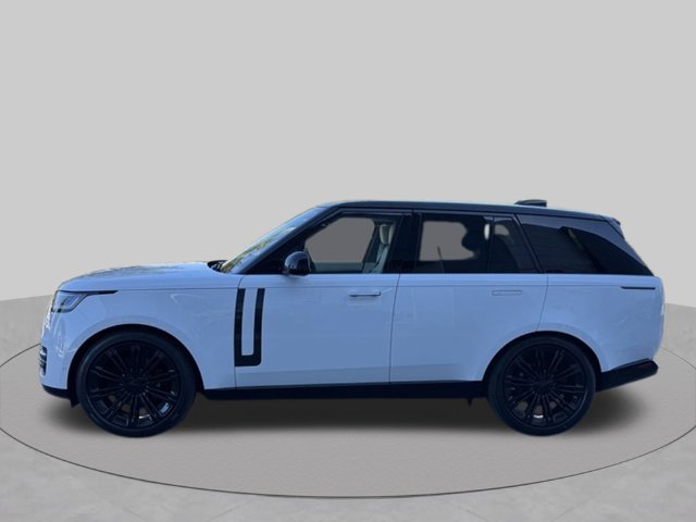 New 2026 Land Rover Range Rover SE AWD/4WD image 2