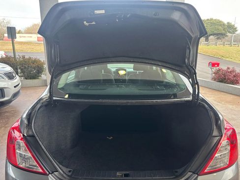 Used 2018 Nissan Versa S Plus image 22
