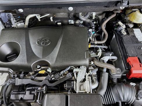 Certified 2020 Toyota RAV4 XLE Premium image 33