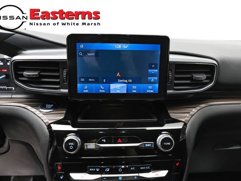 Used 2024 Ford Explorer Limited RWD image 12