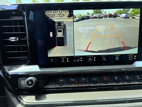 Used 2023 Chevrolet Silverado 1500 ZR2 image 36