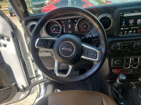 Used 2022 Jeep Wrangler Unlimited Rubicon w/ Steel Bumper Group AWD/4WD image 20
