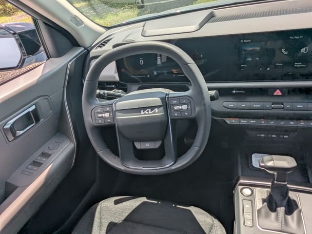 New 2027 Kia Seltos S FWD image 16