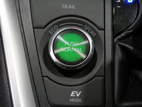 Used 2023 Toyota RAV4 XSE image 22