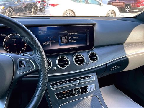 Used 2018 Mercedes-Benz E 400 E 400 image 7