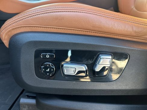 Used 2022 BMW X5 sDrive40i w/ M Sport Package image 26