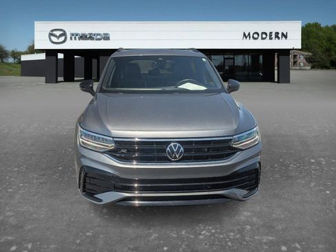 Used 2023 Volkswagen Tiguan SE R-Line image 8