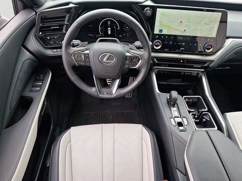 Used 2025 Lexus TX 500h AWD image 13
