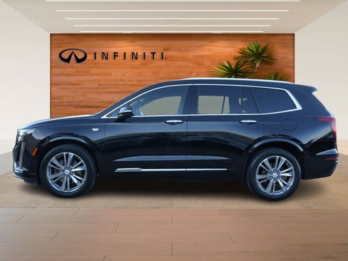 Used 2022 Cadillac XT6 Premium Luxury w/ Technology Package image 4