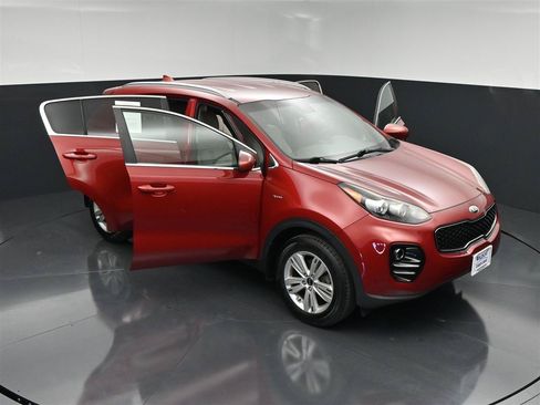 Used 2018 Kia Sportage LX w/ LX Popular Package AWD/4WD image 36